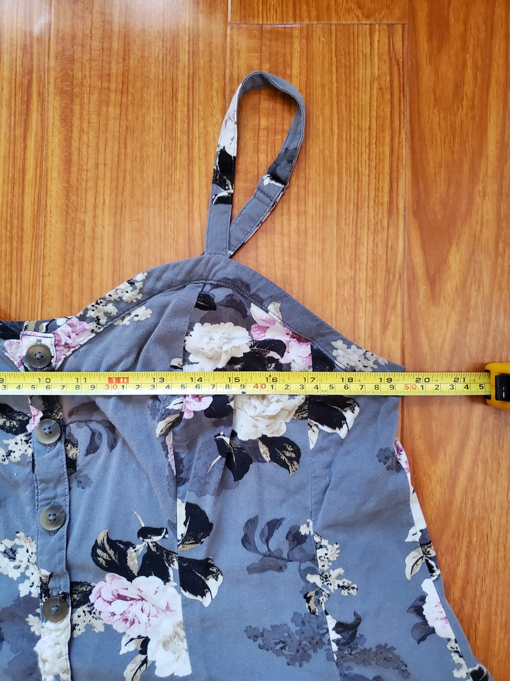 Torrid Gray Floral Cami Top Size 0 - Picture 4 of 9